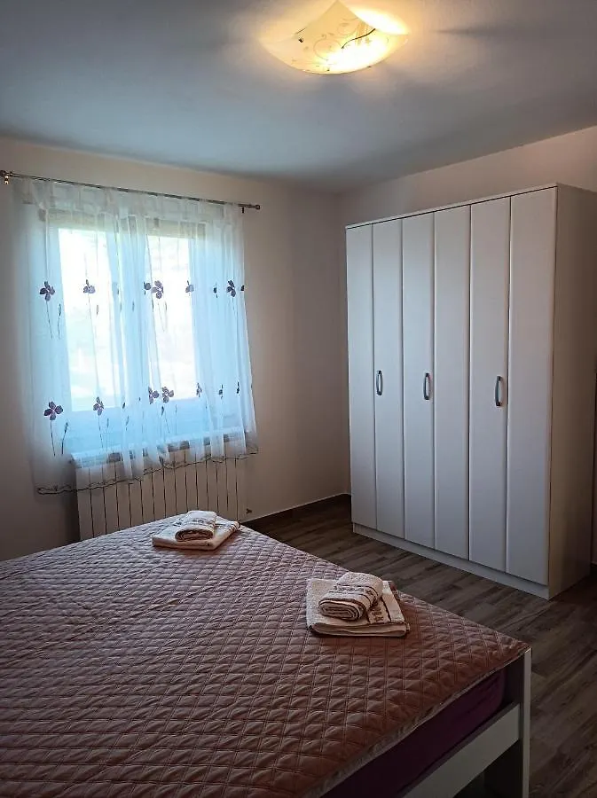 לאבין Apartman Biba דירה