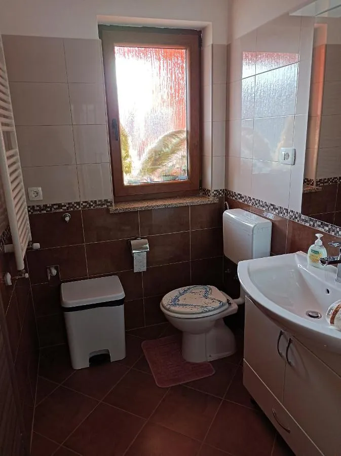 לאבין Apartman Biba דירה