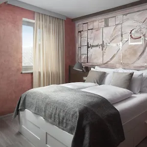 4* Gasthuis Mirakul In A Cute Historic Town